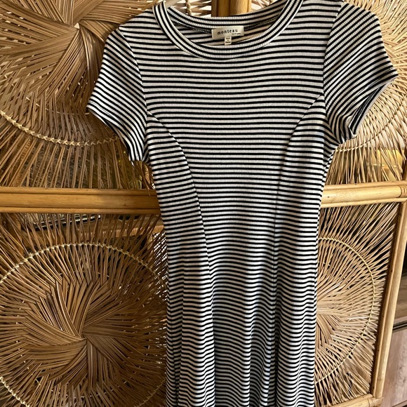 Striped fitted dress - Picture 2 of 3